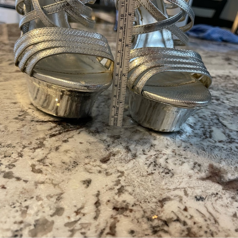 Platform heels - Picture 4 of 10